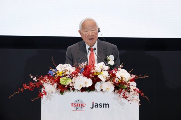 He created a Taiwan Iron and Steve, why didn’t Zhang Zhong continue to serve as a director after retirement? Because of persistence